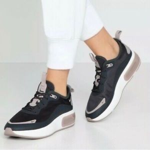 Women’s Nike Air Max Dia